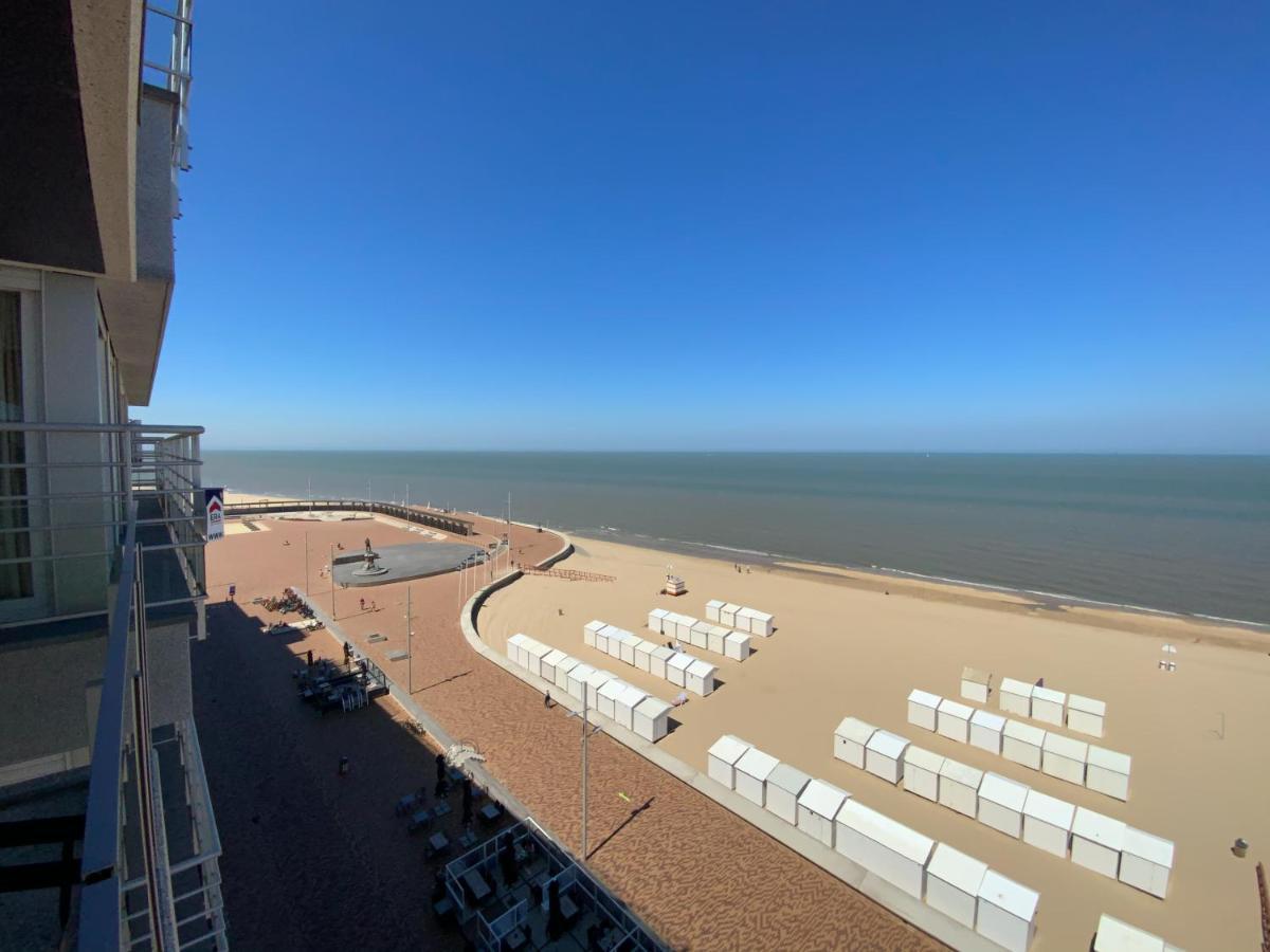 Genieten Van De Vlaamse Kust Met Prachtig Zeezicht Де Хаан Екстериор снимка